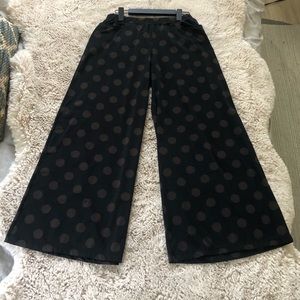 Wide leg pant by Alembika Black w brown polka dot pattern Size 8…. Bin 6